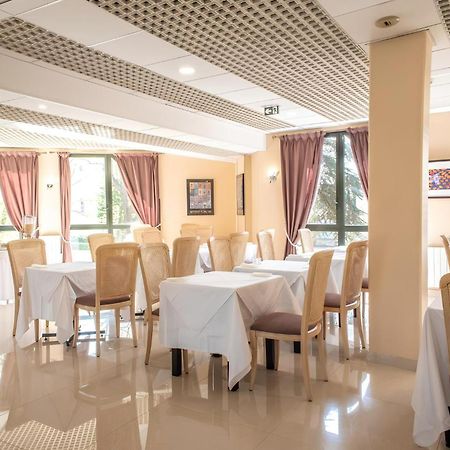 Hotel Garabel Плезір Екстер'єр фото